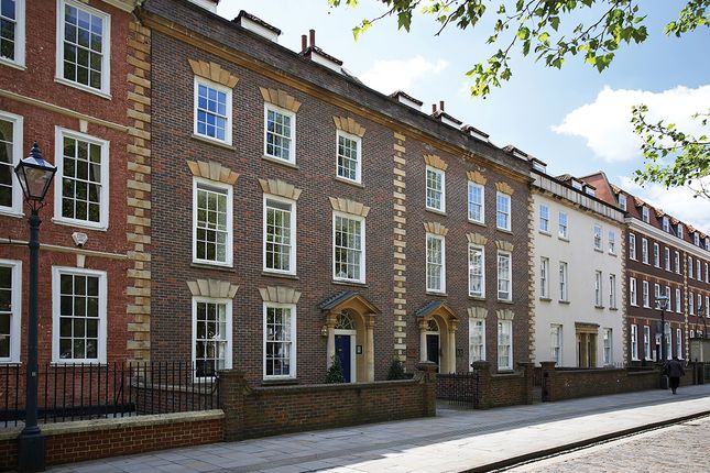 Thumbnail Office to let in Queen Square, Bristol