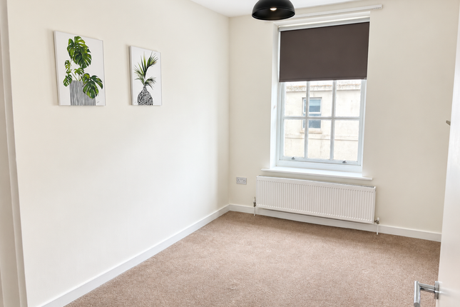 flat 3, 84/85, Western Road, Brighton photo 4