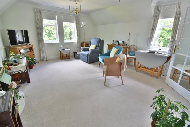 Pegasus Lodge, New Road, Ferndown photo 4