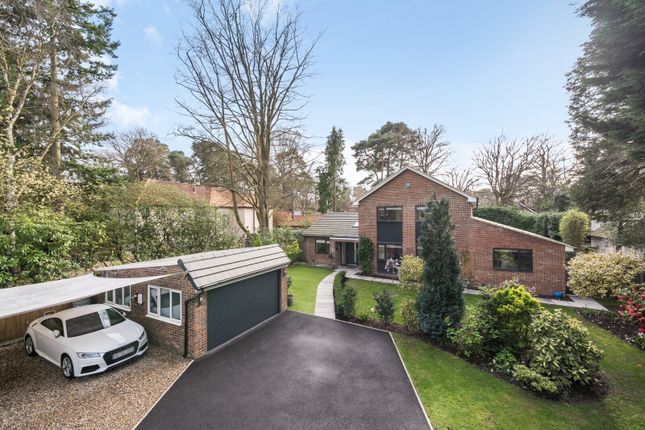 Thumbnail Detached house for sale in Norfolk Farm Road, Pyrford