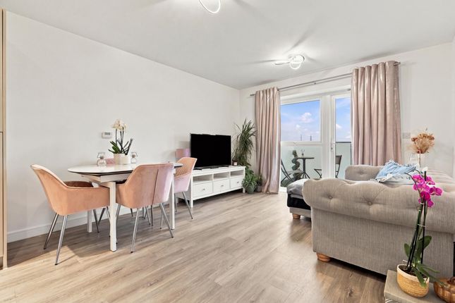 106 Colliford Road, Grays photo 2