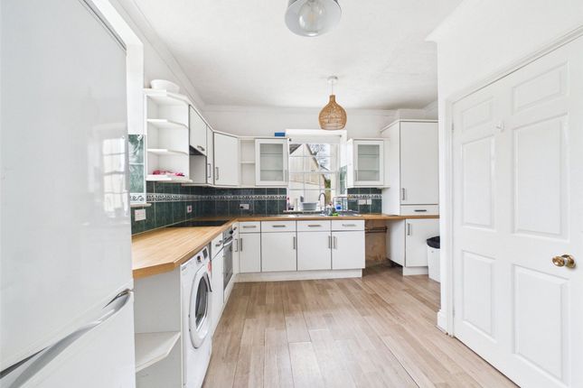 2, Tremeddan Court, Liskeard, PL14 photo 4