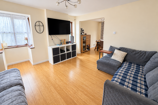 10, Calfe Fen Close, Soham photo 3