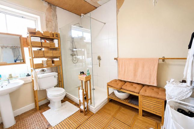 8, Windsor Avenue, Sale photo 4