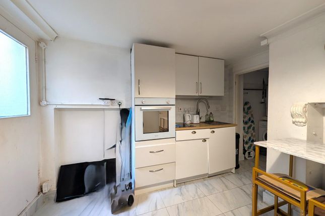 24a, North Street, Ashford photo 5