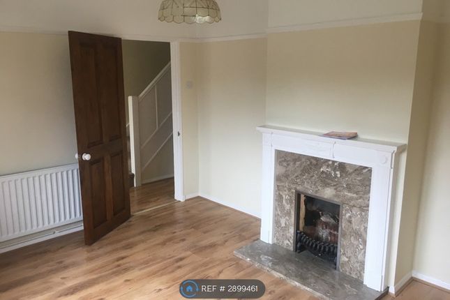 Cloonmore Avenue, Orpington photo 4