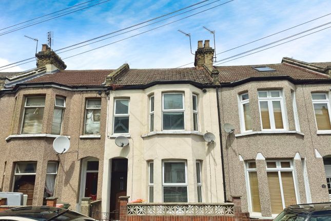 Thumbnail Terraced house to rent in Chesterton Terrace, London