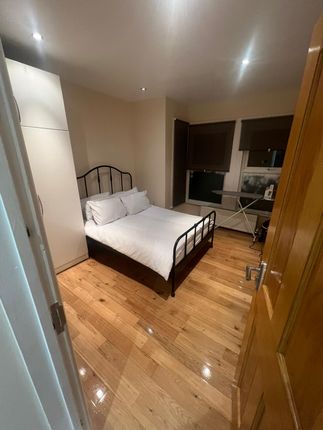 Flat to rent in Chester Road, London