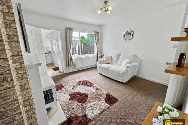 56, Brookdale Road, Nuneaton photo 3