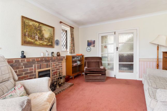 8, Midhurst Close, Worthing photo 4