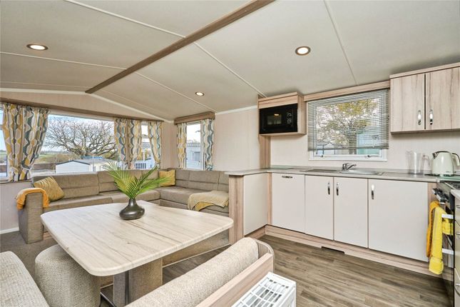 20 Bluebell,, Thorness Lane, Isle of Wight photo 4