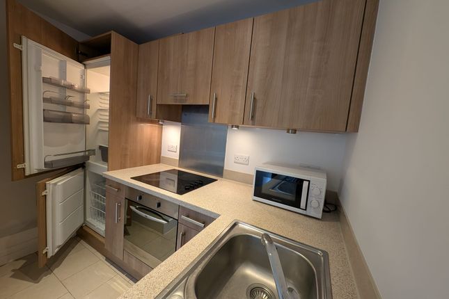 21, Peaberry Court, Greyhound Hill, Hendon photo 4