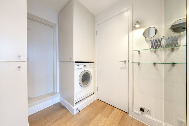 Flat to rent in Stuart Tower, 105 Maida Vale, London
