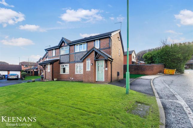 4, Squirrels Close, Accrington photo 3