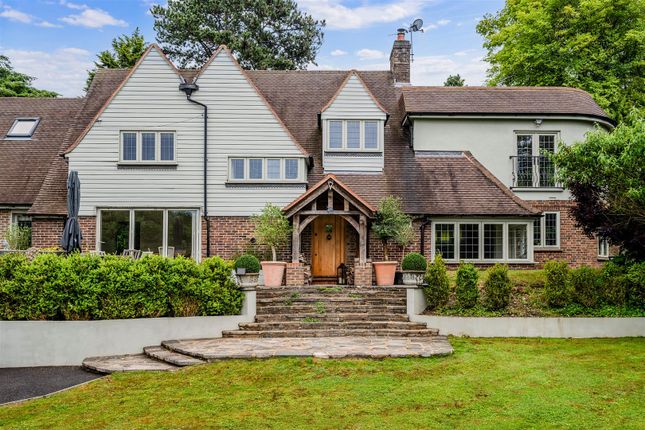 Beech Corner, Hazelwood Lane, Chipstead photo 4