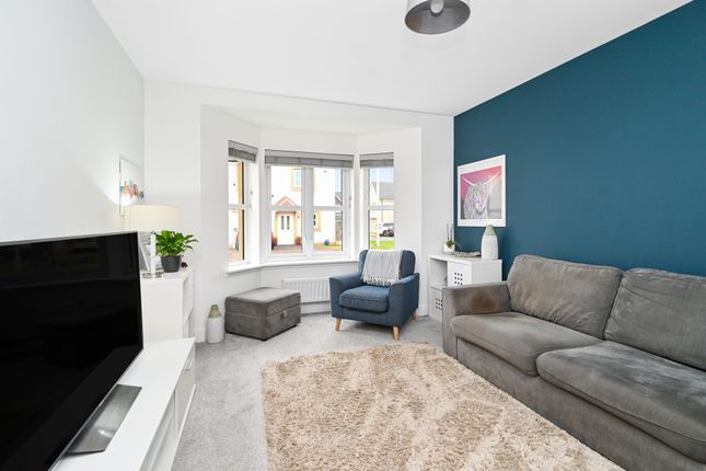 22, Summerside Gardens, Newtongrange photo 3