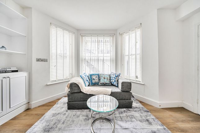 Nevern Place, SW5, Earls Court photo 4