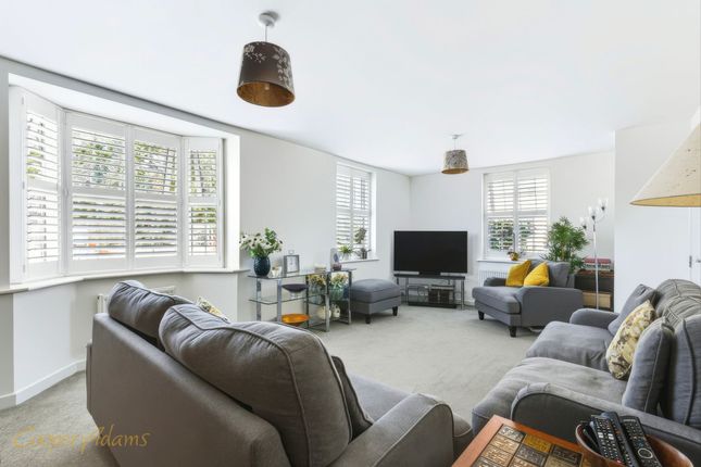 2 Watson Grove, Littlehampton photo 3