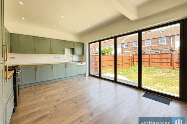 14, Mead Avenue, Merseyside photo 4