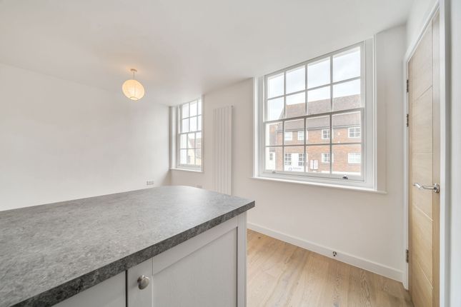 Flat 1, 10 Kinnings Row, Tonbridge, Tonbridge photo 4