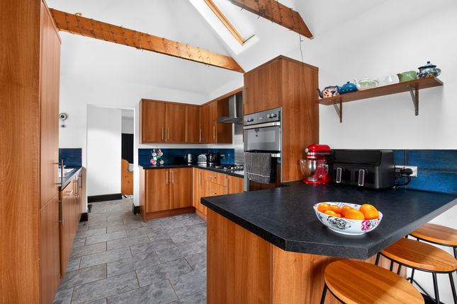 Pear Tree Cottage, Main Road, Louth photo 2