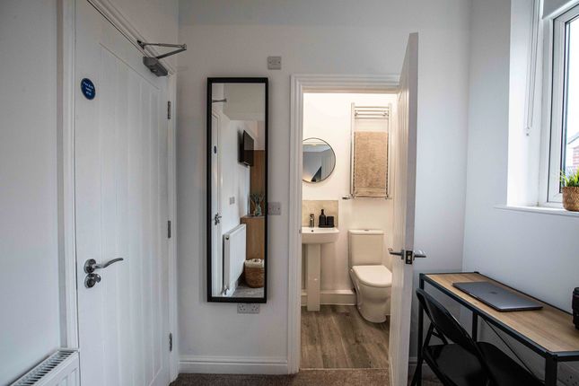 Room 2, 210 Wistaston Road, Crewe, Crewe photo 5