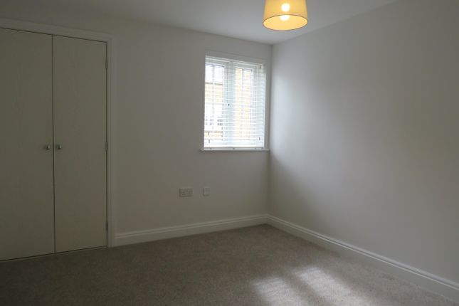 88, MILTON KEYNES photo 5