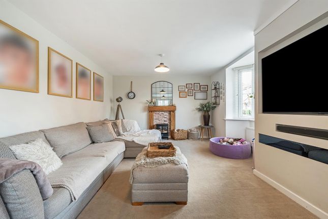 Drummond Road, Andover photo 4