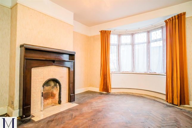 Thumbnail Terraced house to rent in Ash Grove, Heston, Hounslow