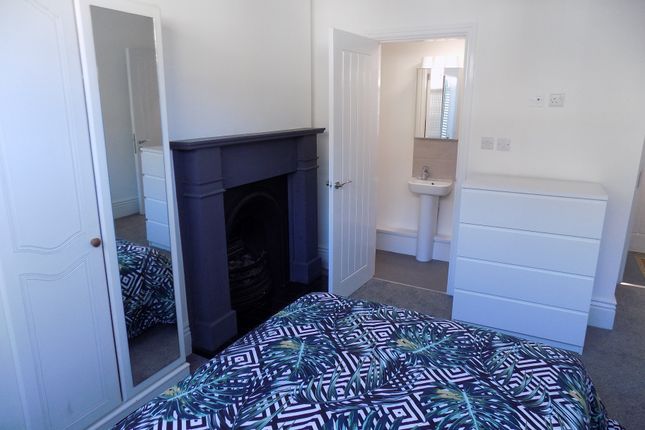 Room to rent in Tylney Road, Sheffield