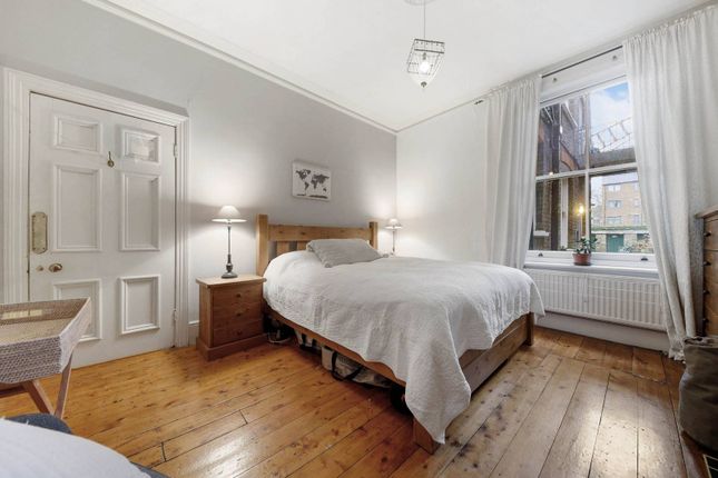 Thumbnail Flat for sale in Cranworth Gardens, Oval, London