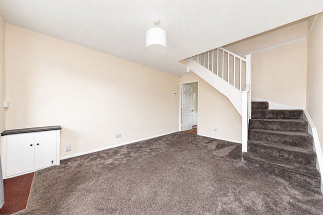 18 Hepworth Croft, College Town, Sandhurst photo 3