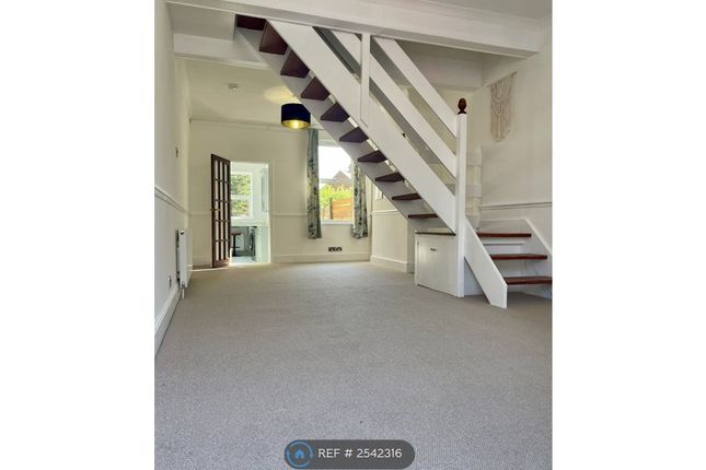 Newcombe Road, Earlsdon, Coventry photo 5