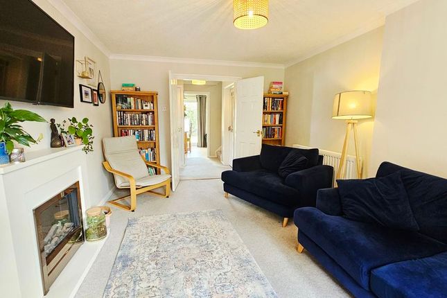 9, Quantock Close, Hereford photo 4