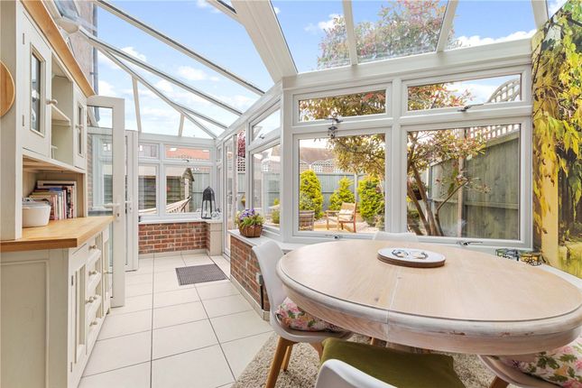 43 Whyke Marsh, Chichester photo 4
