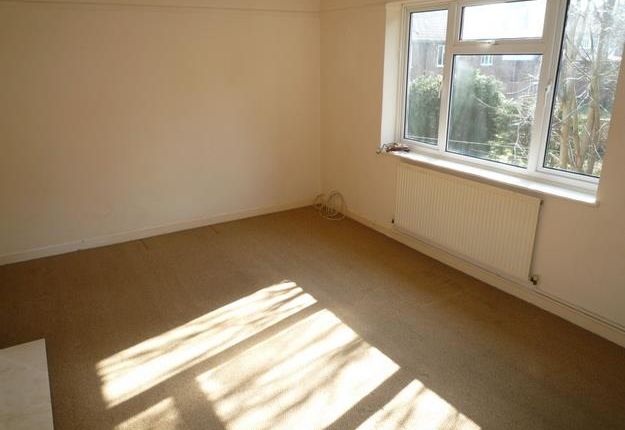 Flat to rent in St. James's Road, Sevenoaks