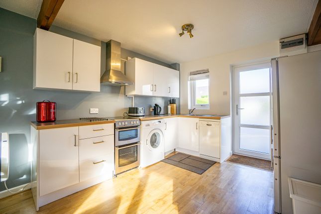 237, Cae du Village, Pwllheli photo 4