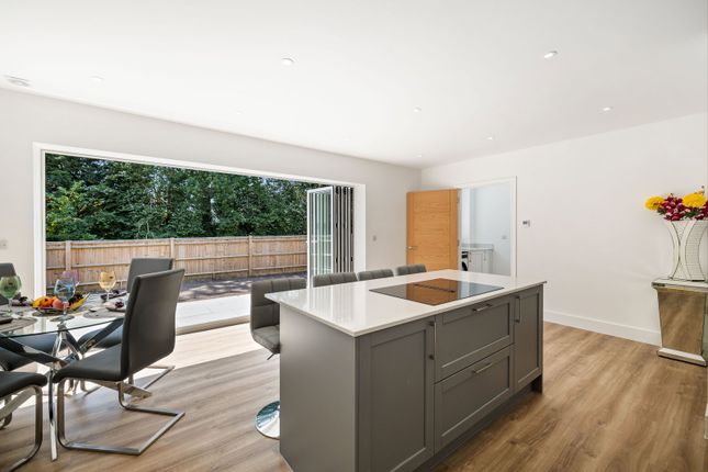 35, Town Wood Close, Lindfield photo 4