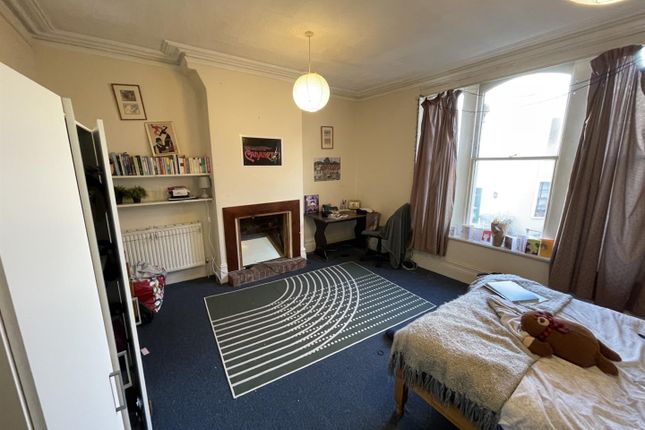 Maisonette to rent in Worrall Road, Clifton, Bristol