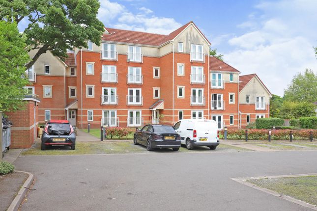 2 bed flat for sale in Parkhall Gardens, Rosemary Avenue, Wolverhampton WV4