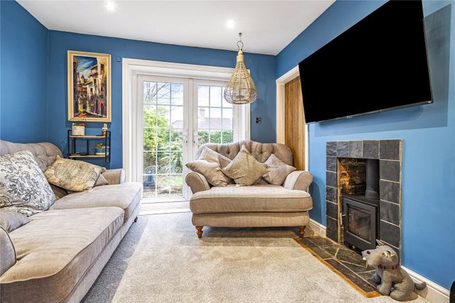 1, Tilmore Gardens, Petersfield photo 2