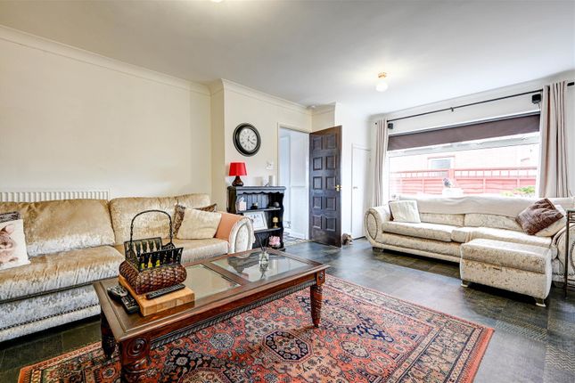 4, Caledonian Way, Great Yarmouth photo 4