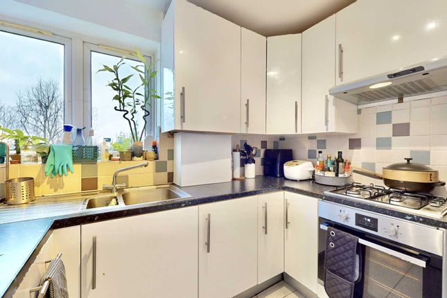 Flat for sale in Crouch Hill, Crouch End