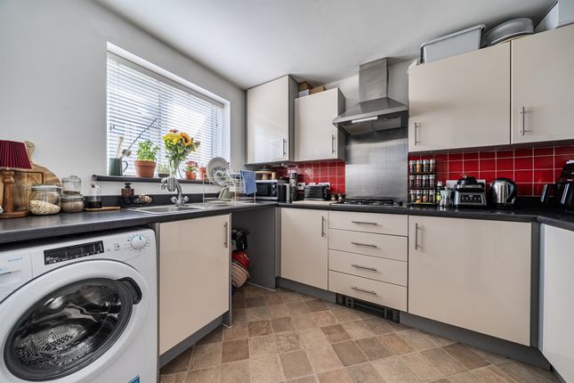 Neptune Road, Wellingborough photo 3