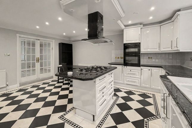 22 Kersal Crag, Salford photo 2