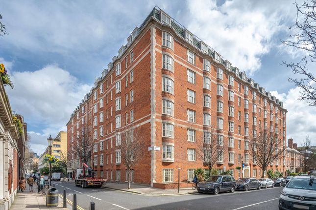 Thumbnail Flat for sale in Queensway, Bayswater, London