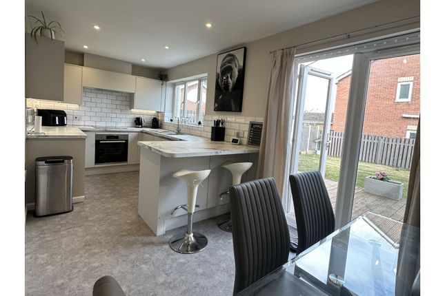 5, Galway Close, Barnsley photo 3