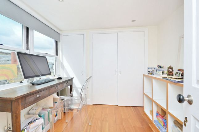 Terraced house for sale in White Hart Lane, Barnes