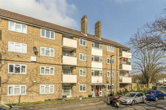 Flat for sale in Ravens Way, London