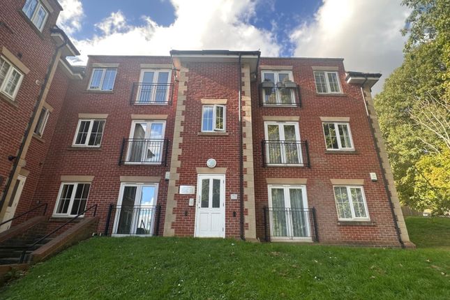 2-bed terraced on Clementine Drive, Nottingham, £780/mo